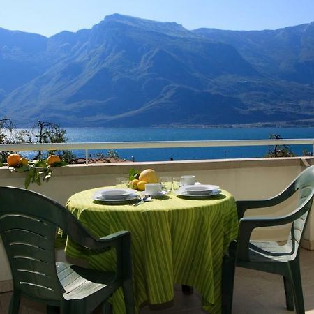 Residence Villa Aranci Limone sul Garda Kültér fotó