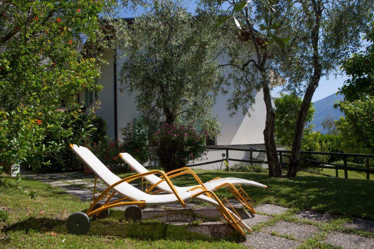 Residence Villa Aranci Limone sul Garda Kültér fotó